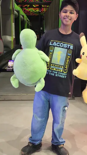 BounceUp winner with their prize